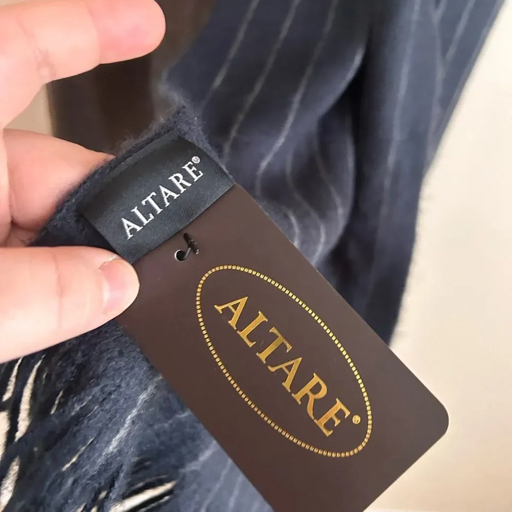 Altare bundle scarfs